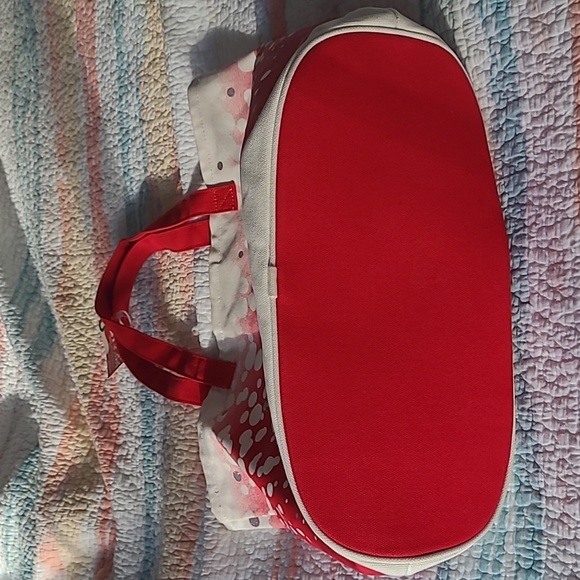 Barnes and Noble - Picture 3 of 8